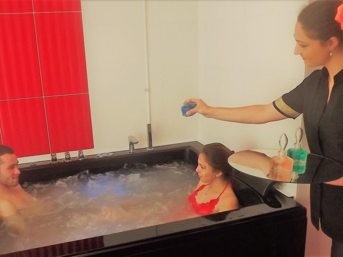 Bellaforme Suites&Spa Champcevinel Εξωτερικό φωτογραφία